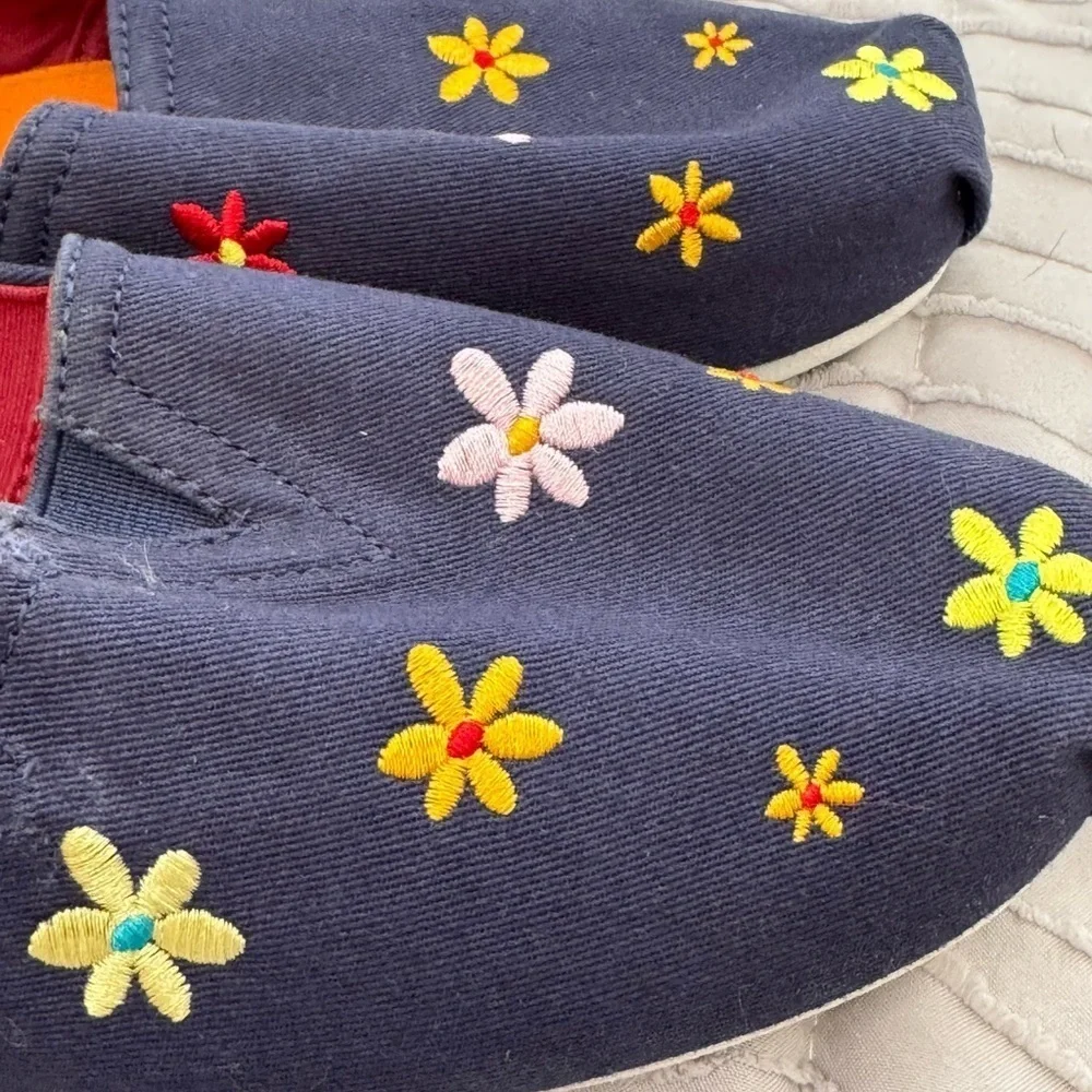 BOBS scooby doo slip ons womans 7